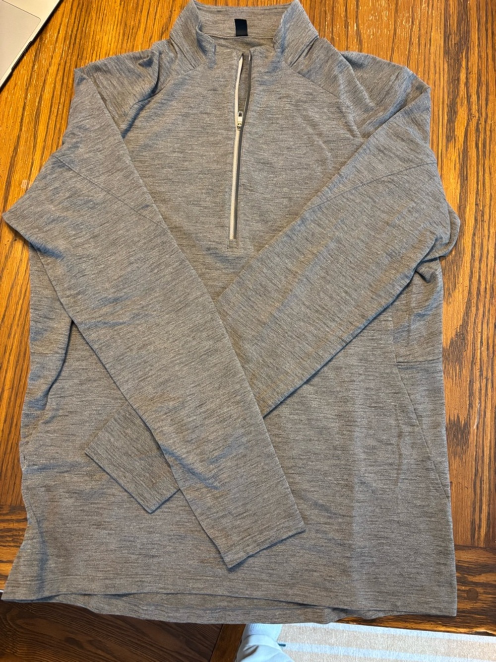 lululemon athletica Men’s Light Heather Gray Half-Zip Pullover